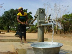 Another working handpump.